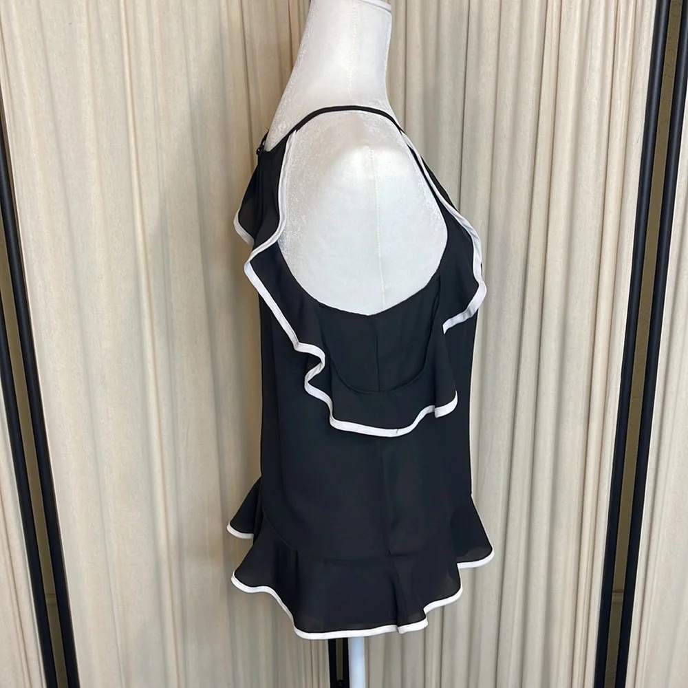 ❗️SOLD❗️EUC- COLD SHOULDER BLACK & WHITE RUFFLE BLOUSE SIZE SMALL - Picture 6 of 11
